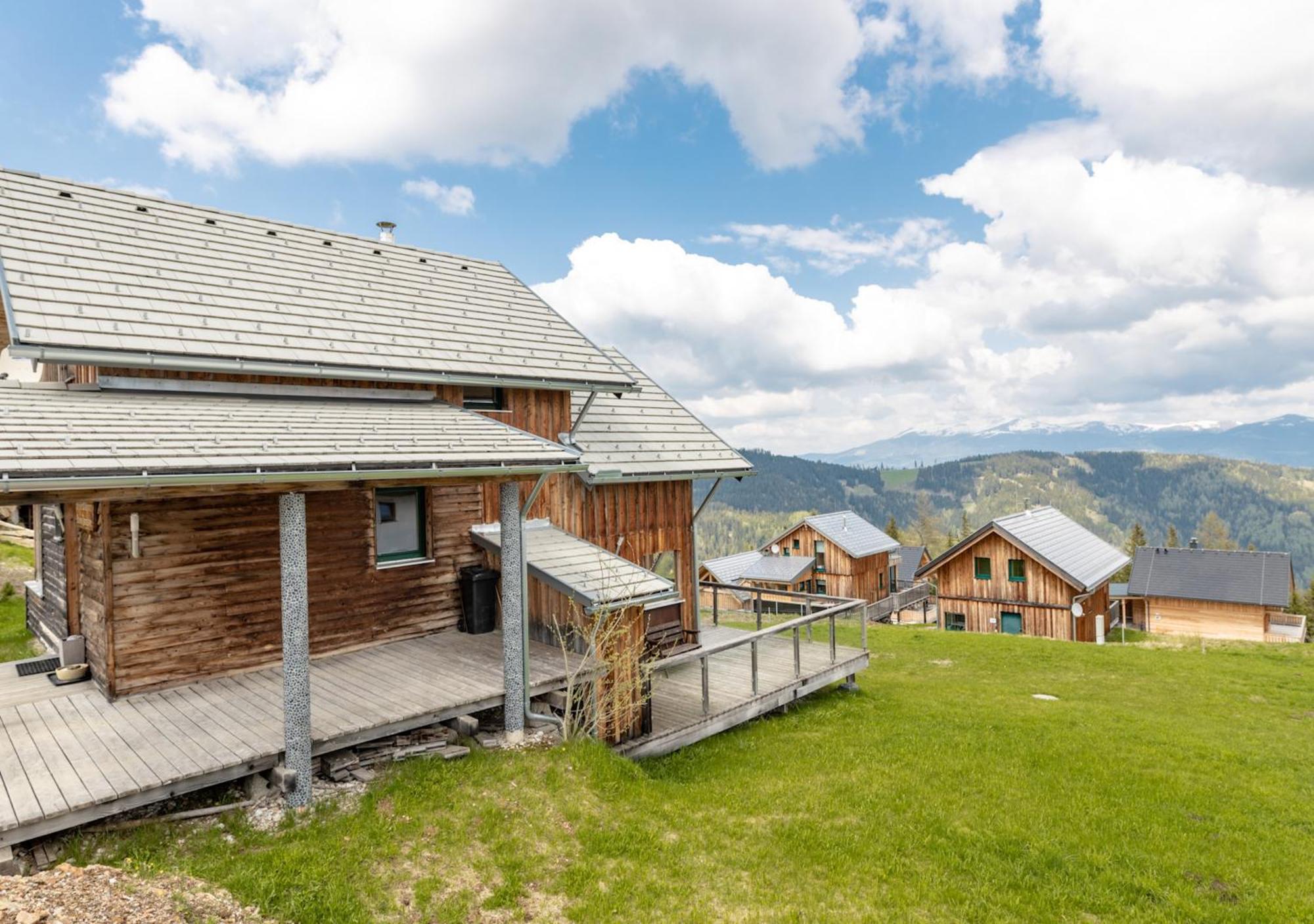 1A Chalet '4 Jahreszeiten' Ski Fahren Und Jacuzzi Mit Aussicht! Bad Sankt Leonhard im Lavanttal Exterior foto